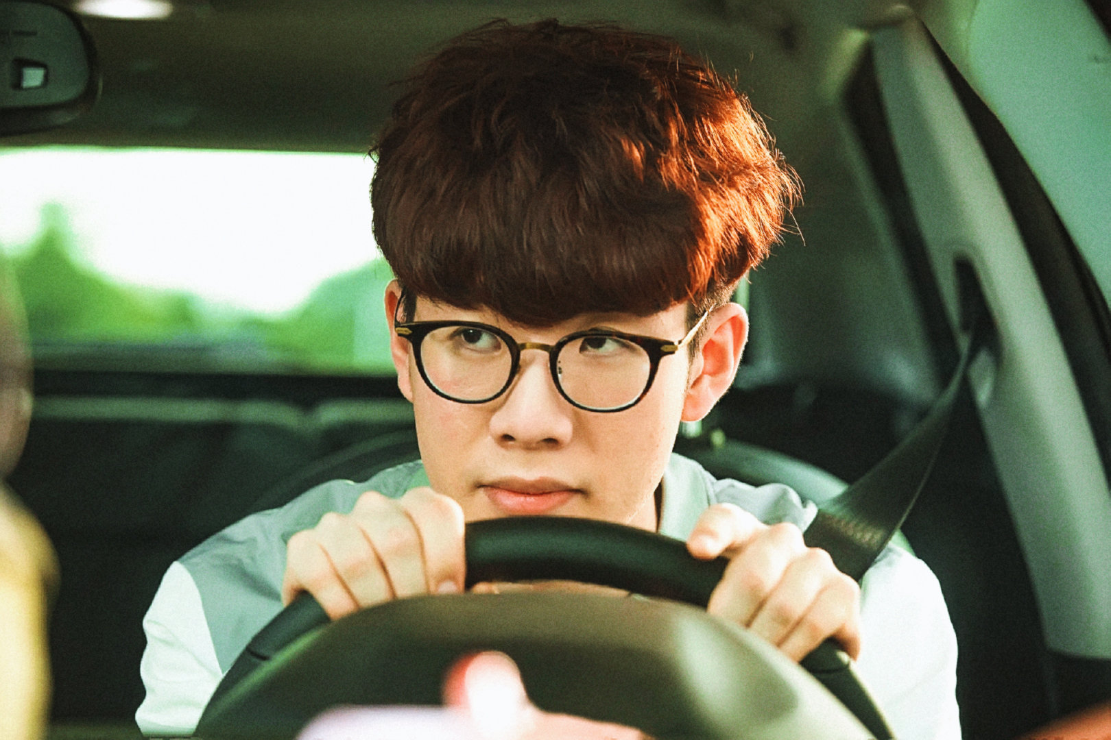 LPL选手公布iG全神班2025定妆照：登峰造极，再赴極境再登山