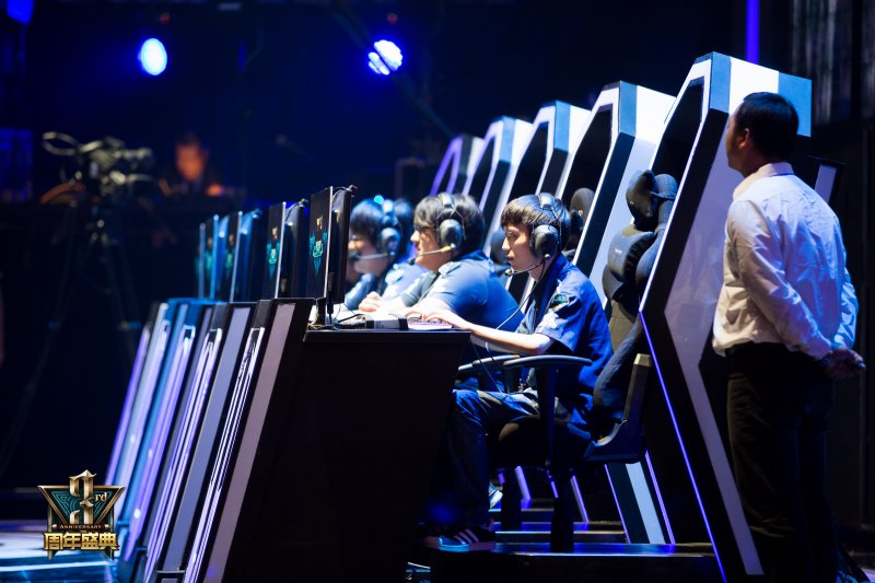 爆爆爆 LNG Esports . Hang ：懂这个游戏的人不会觉得我们会输给WBG！