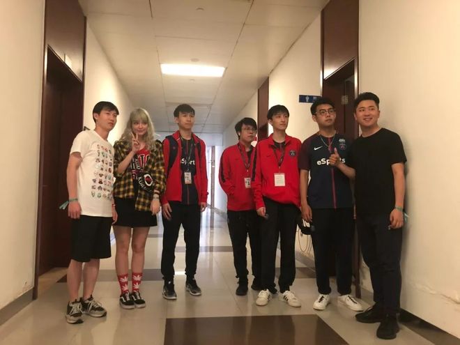 LPL最后一个晋级名额花落谁家？专业解读所有可能