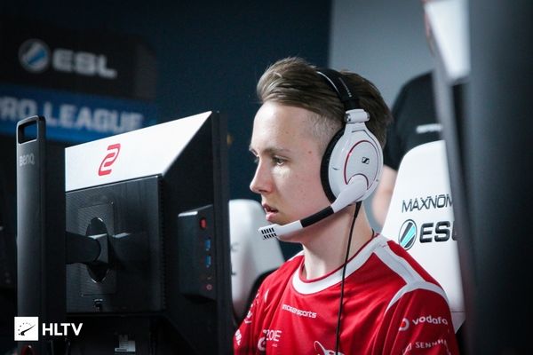 Sinners 的首席执行官；指责 VRS 进行不公平的评分重算